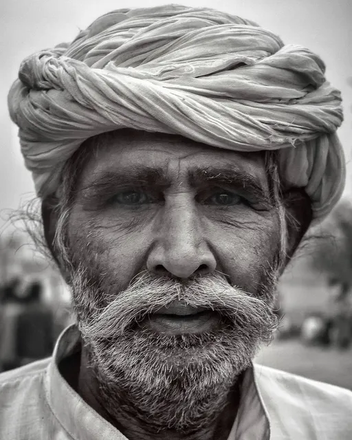 LOUIS K.M