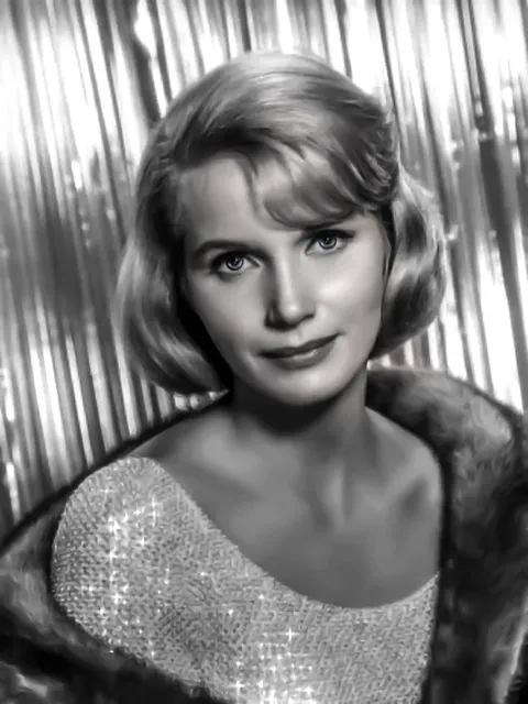 MARIE-CHARLOTTE LECLAIRE